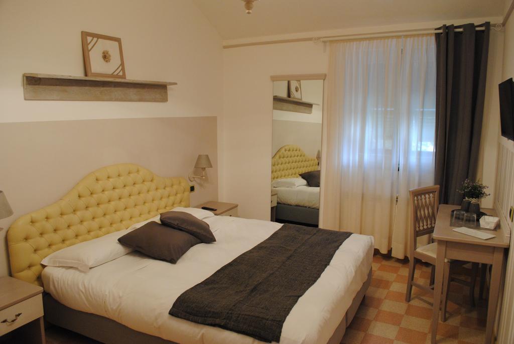 Residenza D'Epoca Locanda Del Cigno Nero Sant'Olcese Buitenkant foto